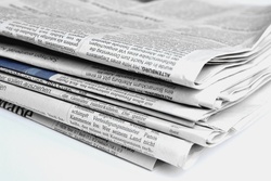 Zeitungsstapel Zeitungsstapel